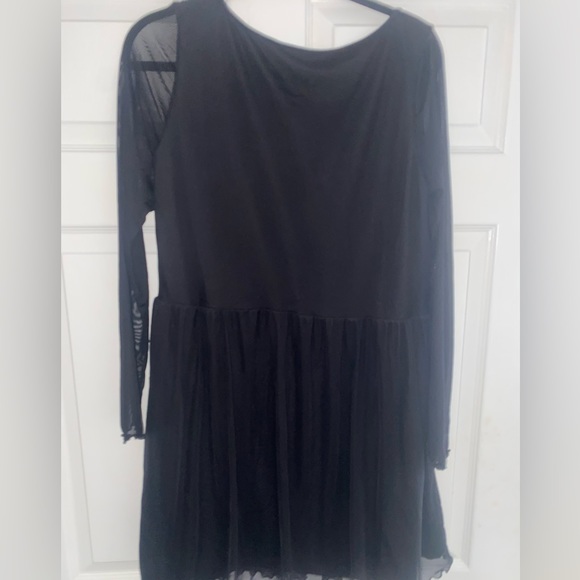 H&M Witchy Gothic style Black Dress - Picture 4 of 4